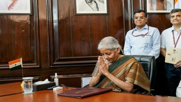 रिकॉर्ड सातवीं बार देश का बजट पेश करेंगी निर्मला सीतारमण, 20 जून से शुरू होगी प्री बजट मीटिंग
