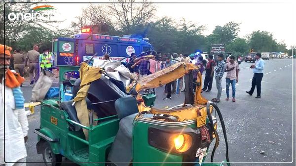 Agra accident: ट्रैक्टर ट्रॉली बनी जानलेवा, ऑटो रिक्शा में सवार पिता और दो बच्चों को कुचला, तीनों की मौत