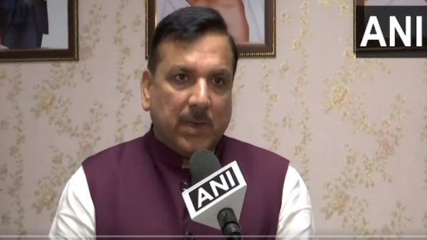 आम आदमी पार्टी में जश्‍न, सांसद संजय सिंह का राज्‍यसभा से निलंबन हुआ खत्‍म