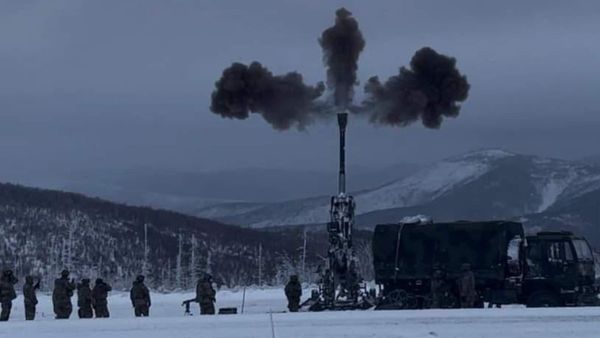 समंदर के बाद 'दुनिया की छत' पर चीन और अमेरिका आमने-सामने, भारत के पास दुश्मनी का फायदा उठाने का मौका?