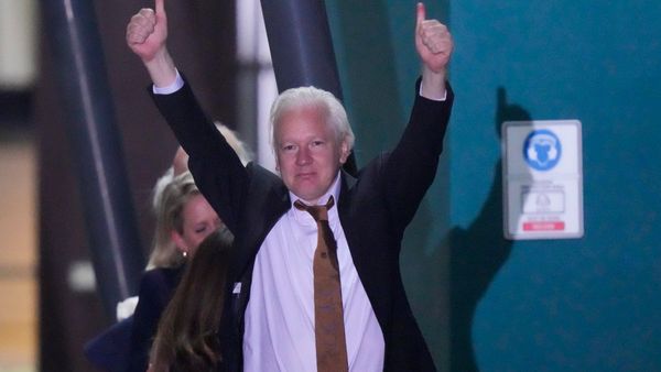 आजाद होकर ऑस्ट्रेलिया पहुंचे जूलियन असांजे, जानिए WikiLeaks के वो 5 खुलासे; जिनसे दुनिया में मचा था तहलका