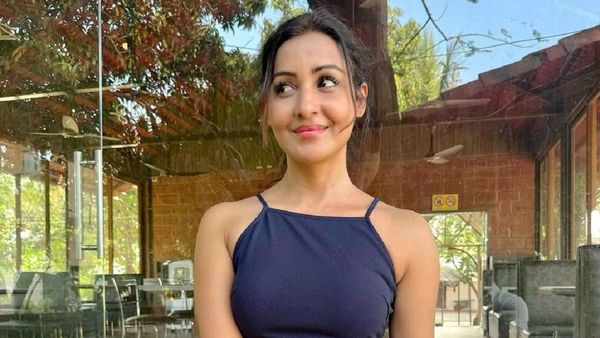 ‘मिली कामयाबी और फिर मिला दर्द’, बिहार की इस खूबसूरत बाला ने सरकारी नौकरी छोड़ कर किया था मायानगरी का रुख