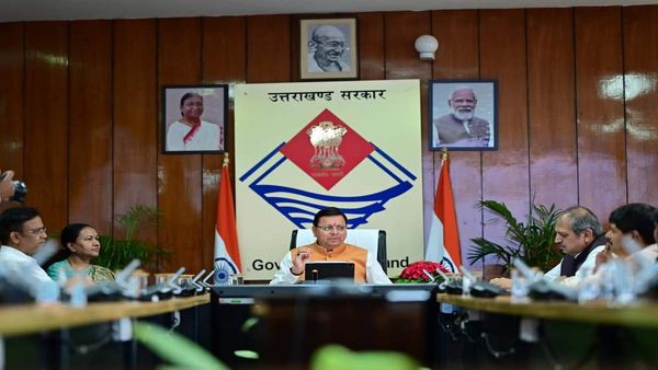 Uttarakhand News: सीएम धामी ने महिला सशक्तिकरण एवं बाल विकास विभाग की ली बैठक, अधिकारियों को यह निर्देश