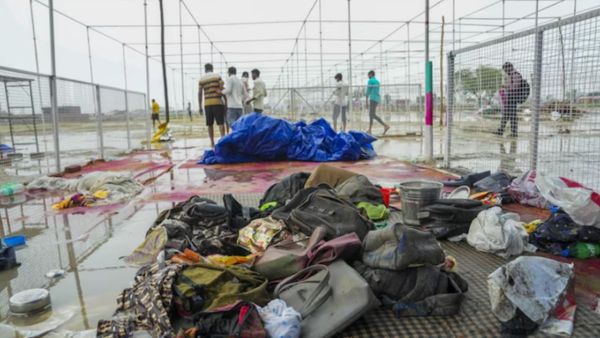 121 मौतों का जिम्मेदार कौन? SIT ने CM योगी को सौंपी जांच रिपोर्ट, भोले बाबा के दावों की खुल गई पोल!