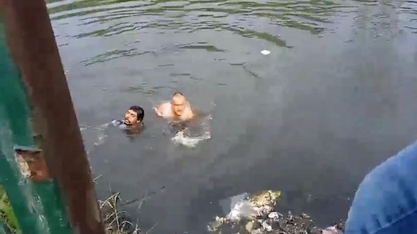 बेटे को बचाने की गुहार करता रहा बाप, देवदूत बनकर आए पूर्व मरीन कमांडो, नहर में छलांग लगाकर बचाई जान