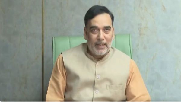 दिल्ली में हरित क्षेत्र बढ़ाने और प्रदूषण कम करने के लिए पौधारोपण अभियान शुरू कर रही सरकार