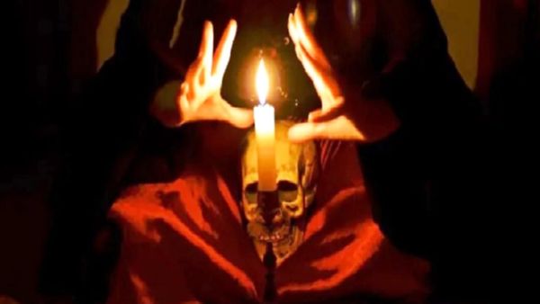 तांत्रिक ने महिला से कहा- तुम कमरे में चलो, पति की शराब छुड़ा दूंगा, फ‍िर जो हुआ सुन पुलिस के खड़े हो गए कान