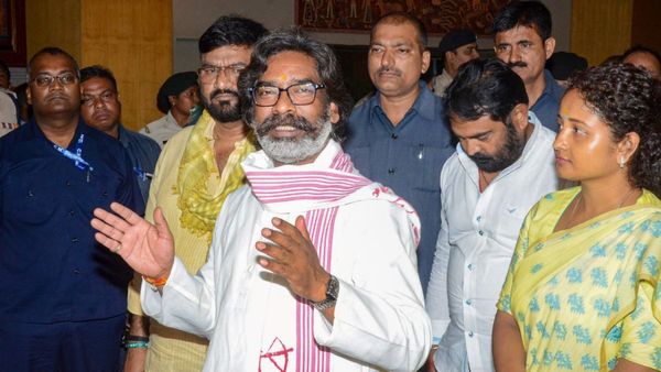 Jharkhand Floor Test: हेमंत सोरेन हुए अग्निपरीक्षा में पास, गठबंधन सरकार ने साबित की बहुमत