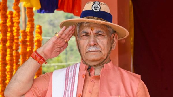 जम्मू-कश्मीर में विधानसभा चुनावों की आहट के बीच केंद्र ने LG की बढ़ाई ये शक्तियां, जानें क्‍या होगा असर