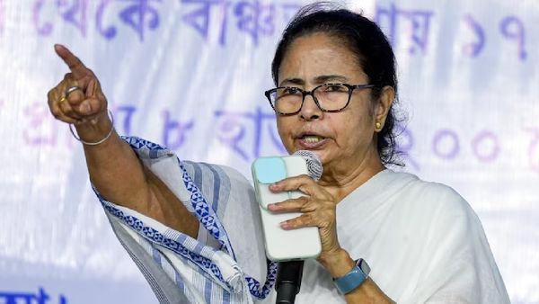 राज्यपाल के खिलाफ अपमानजनक टिप्पणी करने की ममता बनर्जी को मनाही, कलकत्ता HC का सख्‍त न‍िर्देश