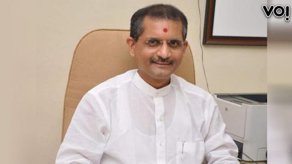 कार्यकाल खत्म होने से पहले ही UPSC के चेयरमैन मनोज सोनी का इस्तीफा, सामने आई बड़ी वजह