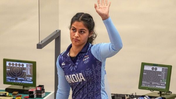 Olympics 2024: भारत के लिए मनु भाकर ने जगाई मेडल की आस! 10 मीटर एयर प‍िस्टल इवेंट में किया क्वाल‍िफाई