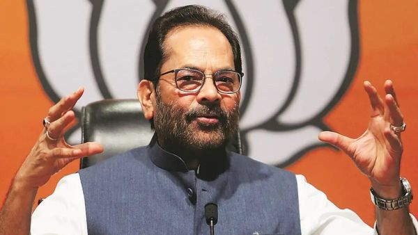 दुकानों पर नेमप्लेट विवाद के बीच आया मुख्तार अब्बास नकवी का पोस्ट, लिखा- 'आदेश हड़बड़ी में गडबड़ी वाला'