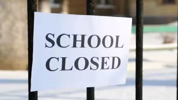 Sawan 2024: मुजफ्फरनगर प्रशासन ने कांवड़ यात्रा के चलते स्कूलों को दो अगस्त तक किया बंद