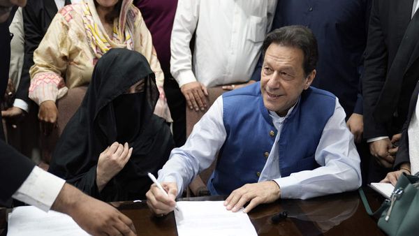 इद्दत केस: PAK के पूर्व पीएम इमरान खान फर्जी निकाह केस में बरी, 1 साल बाद आएंगे जेल से बाहर!