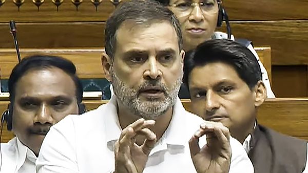 'सरकार डरती है, लेकिन जातीय सर्वे हम कराएंगे, देंगे MSP गारंटी', लोकसभा में राहुल गांधी ने मोदी सरकार को घेरा