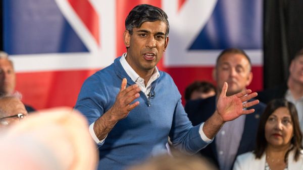 UK General Election: यूके में लोकसभा चुनाव कल, प्रधानमंत्री ऋषि सुनक से क्यों मुंह मोड़ सकता है भारतीय समुदाय?