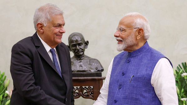 Sri Lanka Election: श्रीलंका में राष्ट्रपति चुनाव का ऐलान, आर्थिक संकट के बाद पहली बार मतदान, कितने बदले हालात