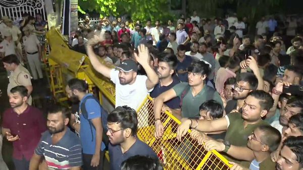 Rau's कोचिंग के बेसमेंट में पानी भरने से तीन मृतक छात्रों की हुई पहचान, एक छात्र था JNU का PhD स्कॉलर