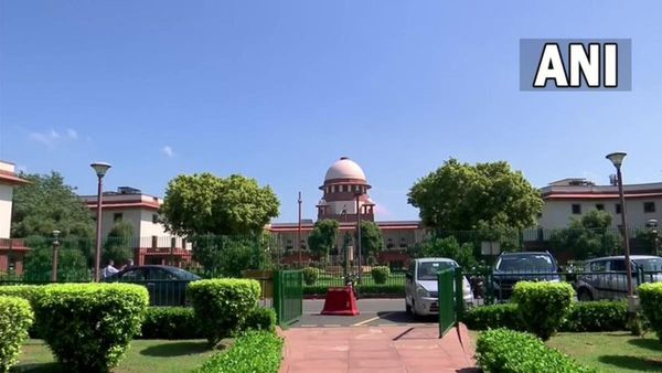 NEET UG Paper Leak में सुप्रीम कोर्ट में शुरू हुई सुनवाई, कोर्ट ने कहा-गड़बड़ी साबित होने पर होगी पुन: परीक्षा