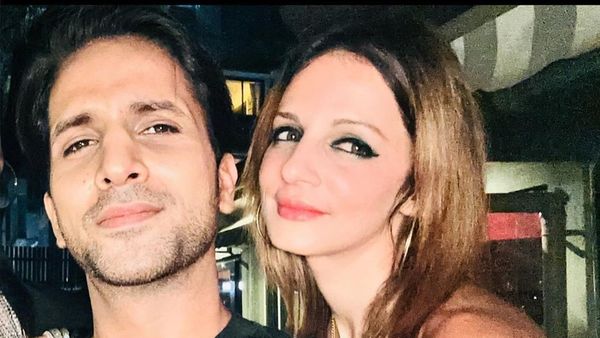 ऋतिक रोशन की एक्स वाइफ सुजैन करेंगी दूसरी शादी? मां ने किया खुलासा, बोलीं-'भविष्य में दोनों...'
