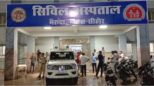 Sehore News: सीहोर के जुनूनी आशिक ने आधी रात प्रेमिका के घर में घुसकर गोली मारी, फिर मां का भी उड़ाया भेजा