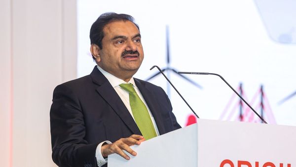 Hindenburg Report: हिंडनबर्ग के नए हमले पर अडानी ग्रुप ने तोड़ी चुप्पी, बेबुनियाद बताते हुए लगाए ये आरोप