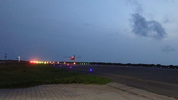 Agatti Airport: वो एयरपोर्ट जहां लैंडिंग के वक्त कांप उठते हैं पायलट, रात के अंधेरे में उतरा विमान! देखें Pics