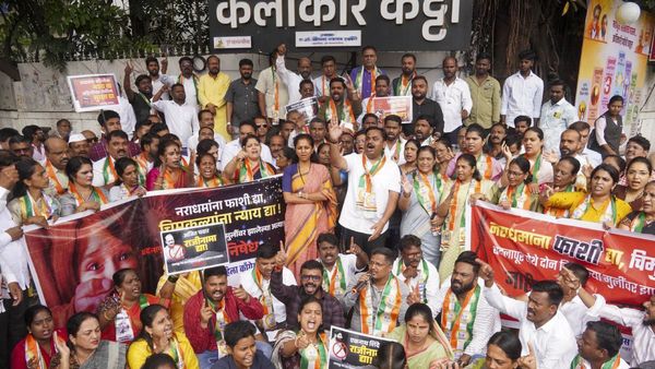 Badlapur Case: 'नाबालिग लड़कियों के साथ कई बार हुआ दुराचार, फट गई थी हाइमन भी', जांच टीम की रिपोर्ट