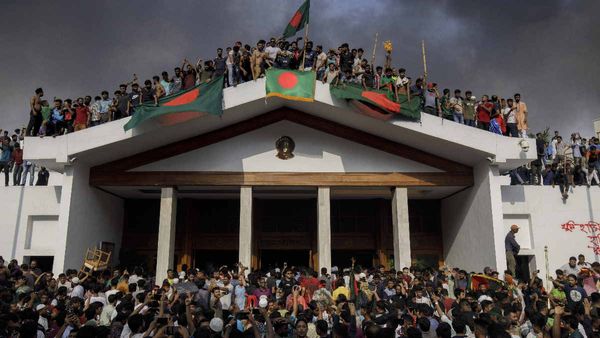 बांग्लादेश में शेख हसीना सरकार गिराने की पाकिस्‍तान ने रची साजिश, ISIS ने तैयार किया था तख्‍तापलट का खाका!