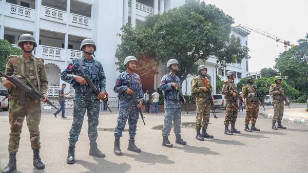 बांग्लादेश में यूनुस सरकार बनते ही BNP ने दिखाया अपना रंग, भारत से शेख हसीना के प्रत्यर्पण की मांग कर ये कहा