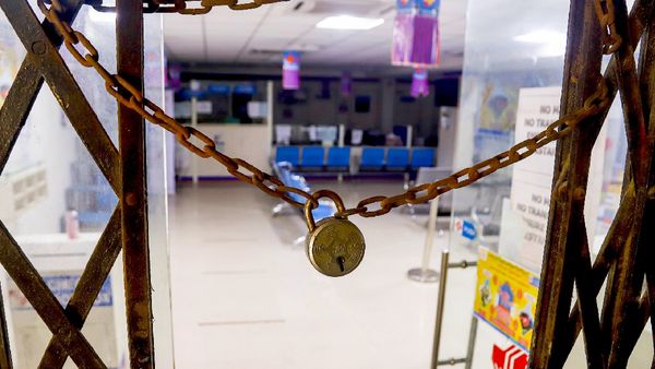 Bank Holidays: लगातार तीन दिन बंद रहेंगे बैंक, जानें तारीखें और कब खुलेंगे?