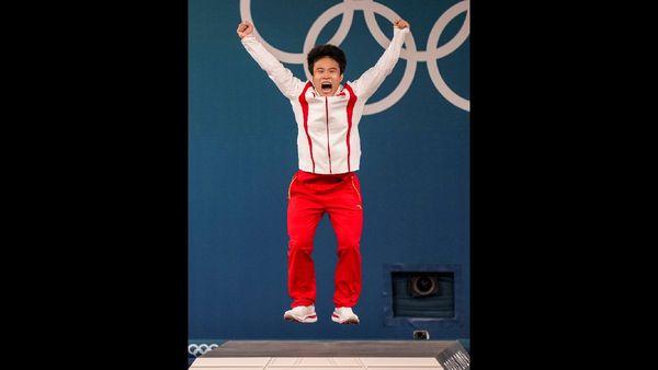 रूस की अनुपस्थिति में चीन ने पेरिस ओलंपिक में कलात्मक तैराकी में स्वर्ण पदक जीता