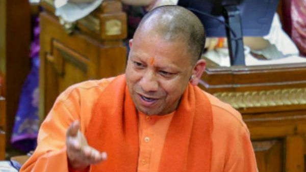 यूपी की योगी सरकार सभी संस्कृत स्कूल के छात्रों को देगी छात्रवृत्ति