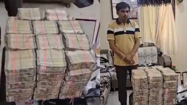 Hyderabad: एंटी करप्शन ब्यूरो ने नगर निगम अधीक्षक के घर मारी रेड, मिला नोटों का भंडार