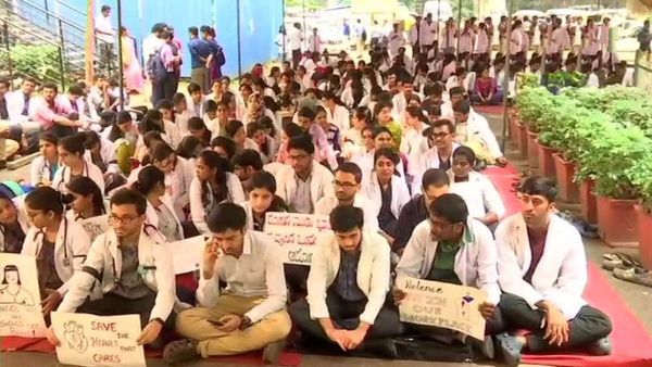 IMA nationwide strike: अस्पतालों में सुरक्षा को लेकर अपनी मांग पर अड़ा IMA, 17 को देशव्यापी हड़ताल का ऐलान