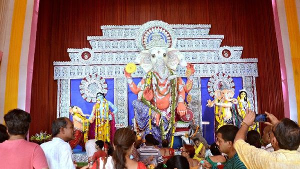 Kolkata Ganesh Puja 2024: क्या इस बार कोलकाता में नहीं गूंजेगी गणेश पूजा की धुन? समितियों ने किया बड़ा ऐलान