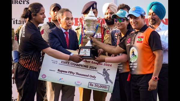 लद्दाख संगठनों ने केंद्र से राज्य का दर्जा और छठी अनुसूची में शामिल करने पर बातचीत फिर से शुरू करने का अनुरोध किया