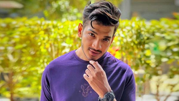 कोंकण के लोगों का मुनव्वर फारूकी ने उड़ाया मजाक, पाकिस्तान भेजने की मिली धमकी, तो मांगनी पड़ी माफी