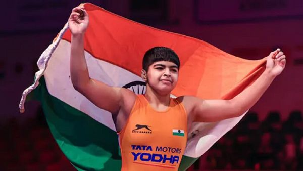 विनेश फोगाट के गांव की पहलवान ने जीता गोल्ड मेडल, वर्ल्ड रेसलिंग चैंपियनशिप में भारत का दिखा दम