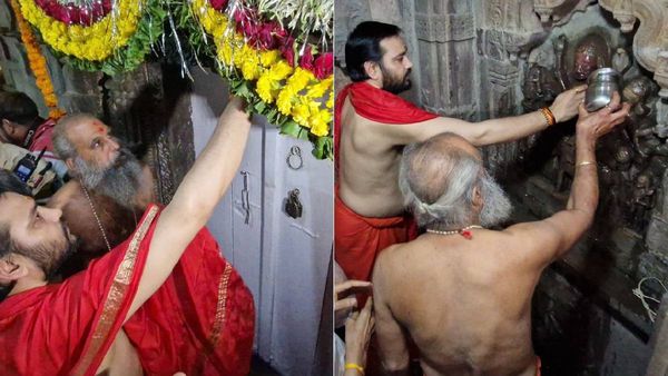 Nag Panchami: उज्जैन में नागचंद्रेश्वर मंदिर के कपाट खुले, भक्त कर रहे भगवान के दर्शन