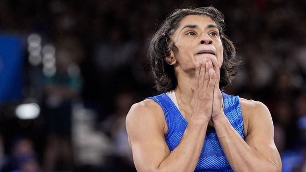 Vinesh Phogat: विनेश फोगाट की याचिका पर फैसला कब? CAS ने कही बड़ी बात
