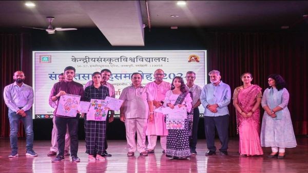 संस्कृत सप्ताह प्रतियोगिताओं में छात्रों ने लिया बढ़चढ़ हिस्सा, CSU-मेरी ने संयुक्त रूप से कराए कार्यक्रम