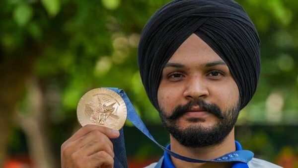  'नौकरी अच्छी थी लेकिन,' ओलंपिक ब्रॉन्ज मेडल विजेता ने ठुकरा दिया सरकार का ऑफर, बताया मना करने का कारण