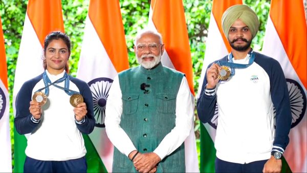 ओलंपिक में मेडल जीतने वाले सरबजोत ने बताया मनु भाकर के साथ कैसा है रिश्ता, ट्रेनिंग सेशन को लेकर भी कही ये बात