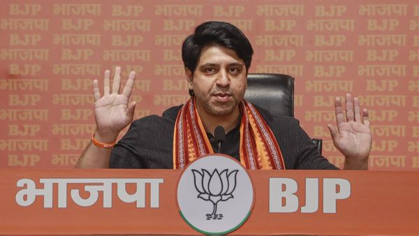 कोलकाता केस पर ममता बनर्जी से BJP ने मांगा इस्तीफा, कहा- अब बंगाल सरकार पर भरोसा नहीं