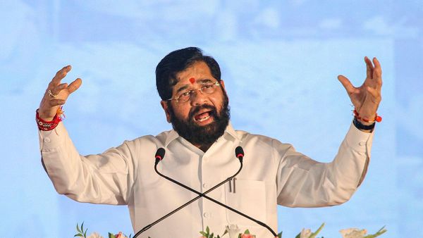 शिवाजी का नाम लेते हैं, अनुसरण औरंगजेब का करते हैं, सीएम शिंदे ने उद्धव ठाकरे पर साधा निशाना