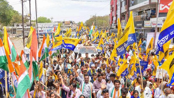 AAP के दो पार्षदों पर पार्किंग संचालक से 10 लाख रुपए रिश्वत मांगने का आरोप, एक गिरफ्तार