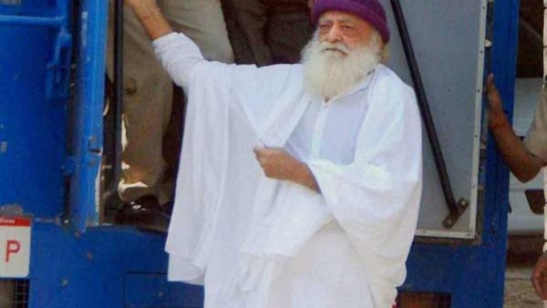 राजस्थान हाईकोर्ट से आसाराम को बड़ी राहत, 5 दिन के लिए और बढ़ाई गई पैरोल, महाराष्ट्र में चल रहा इलाज