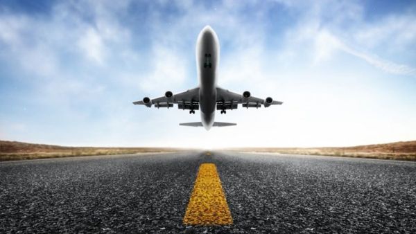 एयरक्राफ्ट से जुड़े क्षेत्र में हैं नौकरी के बेहतरीन मौके, मिलती है मोटी सैलरी, ये हैं हाईएस्ट पेड Aviation Job